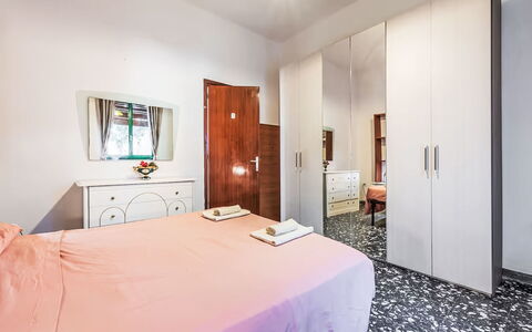 Villetta Luisa: Mueble, Cocina Y Comedor Mesa, Silla, Suelo, Mar, Balcón, Oceano, Recurso, Eco Hotel, Comedor