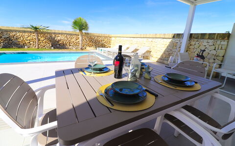 Villa Ginevra Luxury Otranto: Mueble, Mueble Para Exteriores, Piscina, Silla, Recurso, Mesa Al Aire Libre, Sombra, Eco Hotel, Patio, Hotel