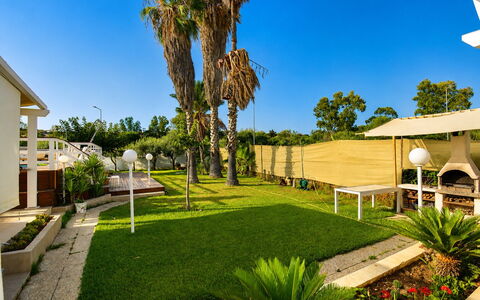 Le Vele della Contea: El Terreno Del Lote, Jardín, Césped, Sombra, Paisajismo, Inmuebles, Recurso, Yarda, Eco Hotel, Hacienda