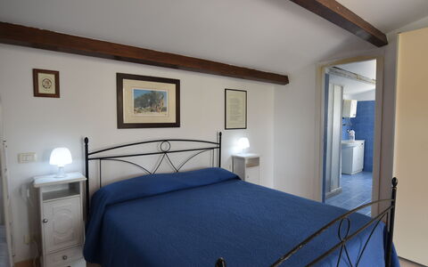 Le Vele della Contea: Mueble, Diseño De Interiores, Cama, Piso, Habitación, Suelo, Habitación, Techo, Marco, Marco De La Cama