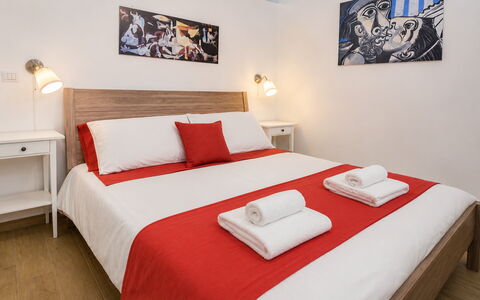 Villa Didymos: Departamento, Bicicleta, Habitación, Cama, Hotel, Lecho