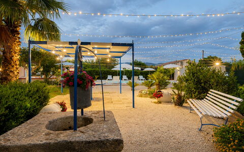 Villa Didymos: Sombra, Paisajismo, Jardín, Pérgola, Maceta, Estructura Al Aire Libre, Eco Hotel, Hacienda, Pabellón