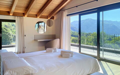 Aura: Habitación, Cama, Diseño De Interiores, Mueble, Casa, Lecho, Sábana, Marco De La Cama, Linos, Habitación