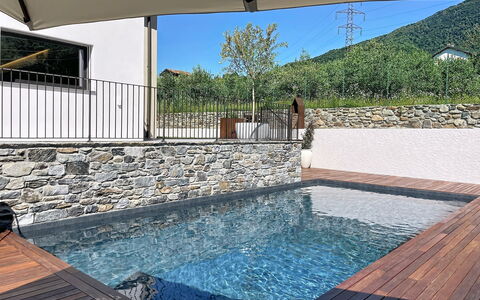 Aura: Piscina, Material Compuesto, Fuente De Agua, Loseta, Cubierta, Losa, Recurso, Eco Hotel