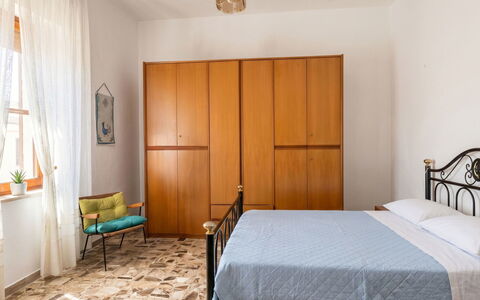 Vela Latina: Diseño De Interiores, Mueble, Madera, Piso, Techo, Suelo, Habitación, Encendiendo, Departamento, Mesa