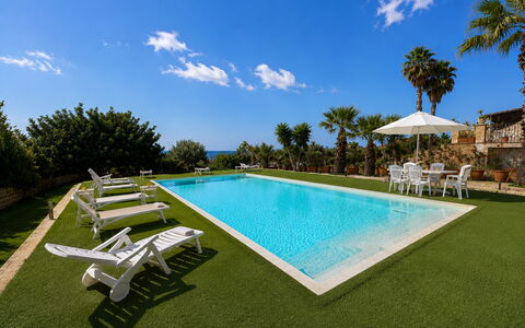 Villa Don Pino: Piscina, Recurso, Eco Hotel, Inmuebles, Paisajismo, Ocio, Hotel, Hacienda, Césped