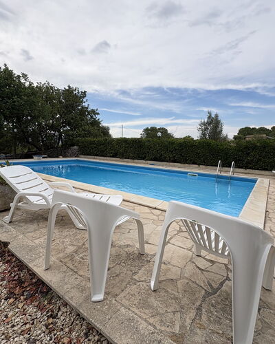 Casale Nardi: Azul, Mueble, Piscina, Mueble Para Exteriores, Material Compuesto, Ocio, Sombra, Recurso, Silla, Sunlounger
