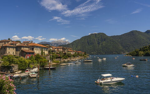 Next Comacina, Lago di Como with Garage: Agua, Cuerpo De Agua, Accidentes Geográficos Montañosas, Barco, Montaña, Watercraft, Colina, Cordillera, Costeras Y Los Accidentes Geográficos Oceánico, Tierras Altas
