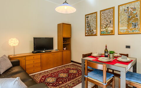 Villa Giulia: Diseño De Interiores, Piso, Mueble, Suelo, Madera, Techo, Habitación, Marco, Departamento, Sala