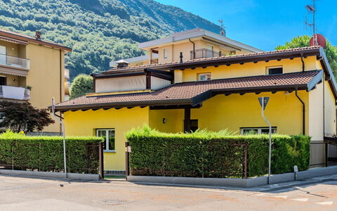 Villa Giulia: Casa, Balcón, Villa