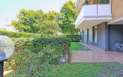Locanda dei Nonni: Barrio Residencial, Arbusto, Departamento, Cobertura, Jardín, Condominio, Inmuebles, Paisajismo, Sombra, Césped