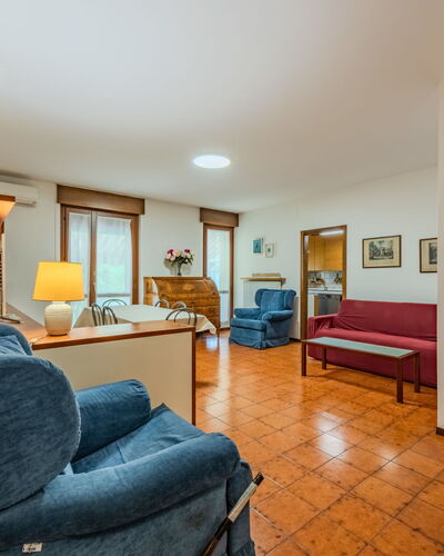 Locanda dei Nonni: Diseño De Interiores, Piso, Mueble, Suelo, Habitación, Departamento, Techo, Marco, Sofá, Sala
