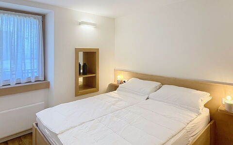 Ca' Alma Dolomia: Diseño De Interiores, Madera, Cama, Habitación, Techo, Suelo, Habitación, Piso, Encendiendo, Lecho