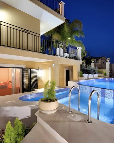 Villa Magda: Piscina, Recurso, Eco Hotel, Departamento, Inmuebles, Thermae, Mueble Para Exteriores, Villa, Hotel, Sunlounger