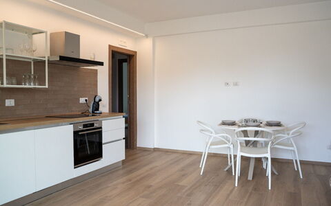 Villa Blue: Mueble, Diseño De Interiores, Piso, Suelo, Pared, Madera, Techo, Suelos De Madera, Habitación, Encendiendo
