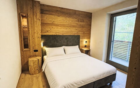 Vita Nova: Madera, Habitación, Manchas De Madera, Marco De La Cama, Madera Dura, Tablón, Departamento, Lecho, Cama, Maderas