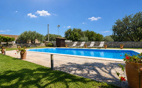 La Muraglia: Piscina, Hacienda, Sombra, Inmuebles, Eco Hotel, Recurso, Paisajismo, Patio, Villa, Hotel