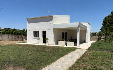 Villa la Vigne: Barrio Residencial, Casa, Casa, Puerta, Inmuebles, Jardín, Sombra, Paisajismo, Hormigón, Hacienda