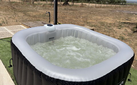 Villa la Vigne: Bañera, Jacuzzi, Piscina, El Plastico