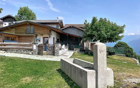Baita Melissa: Techo, Cabaña, Porche, Pendiente, Pueblo, Sombra, Vía Muerta, Maderas, Casa De Campo, Alpes