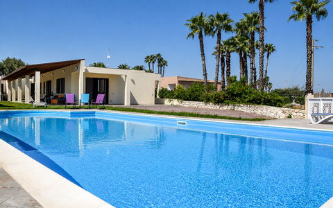Villa Sara: Azul, Piscina, Recurso, Sombra, Inmuebles, Eco Hotel, Paisajismo, Hacienda, Villa, Ocio
