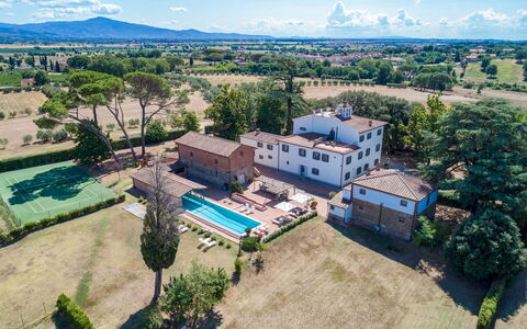 Antica Villa Merelli 12: Piscina, Inmuebles, Villa, Hacienda, Hotel, Recurso