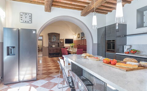 Antica Villa Merelli 12: Mueble, Diseño De Interiores, Piso, Cocina, Madera, Techo, Suelo, Mostrador, Encendiendo, Habitación