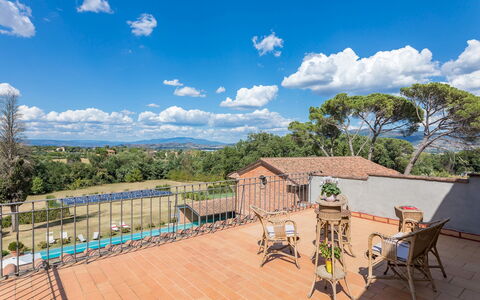 Antica Villa Merelli 12: Balcón, Eco Hotel, Villa, Mueble Para Exteriores, Cerca, Hotel, Recurso, Hacienda