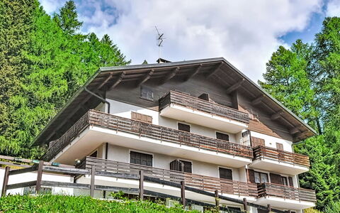 Nordic Nest: Azul, Piscina, Material Compuesto, Sombra, Recurso, Inmuebles, Hacienda, Villa, Centro De Ocio