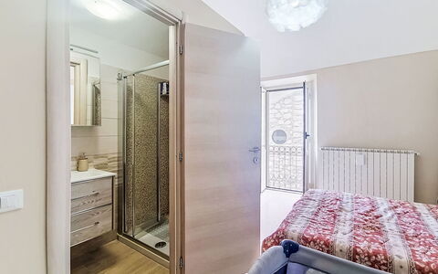 La Terrazza di Caramanico: Mueble, Diseño De Interiores, Piso, Suelo, Madera, Cama, Habitación, Techo, Textil, Casa