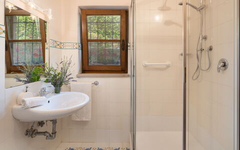 Villa Sorripa 6: Baño, Arreglo De Tubería, Diseño De Interiores, Lavabo Del Baño, Piso, Suelo, Baño, Plomería, Grifo, Ducha