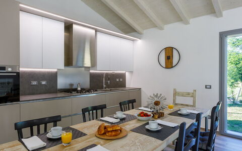 Villa Mia 6: Diseño De Interiores, Cocina, Piso, Techo, Mueble, Mostrador, Habitación, Encendiendo, Casa, Suelo