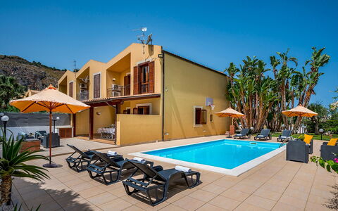 Villa delle Sirene 6: Recurso, Eco Hotel, Ocio, Piscina, Sombra, Mueble Para Exteriores, Hotel, Vacaciones