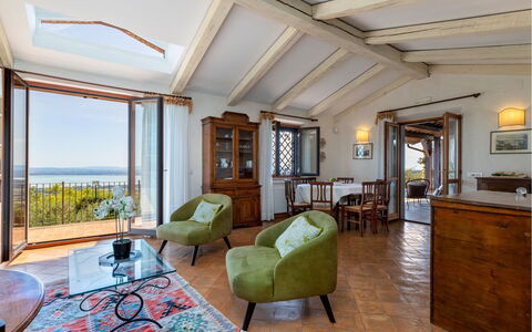 Antiche Pietre 10: Mueble, Mesa, Silla, Diseño De Interiores, Suelo, Mar, Cocina Y Comedor Mesa, Habitación, Techo, Oceano