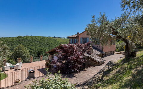 Dalmanuta 8: Arbusto, Casa, Barrio Residencial, Área Rural, Casa, Inmuebles, Cabaña, Casa De Campo, Villa, Balcón
