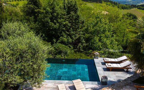 Il Castellaccio 8: Piscina, Mueble Para Exteriores, Recurso, Sunlounger, Eco Hotel, Ocio, Silla, Paraguas, Inmuebles, Villa