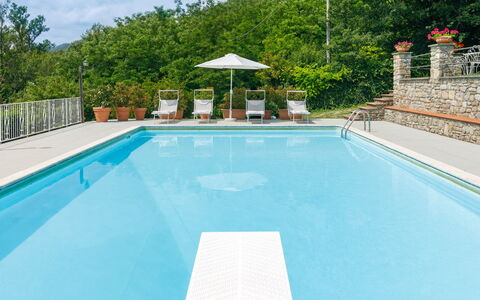 La Villa Dina 10: Piscina, Azul, Agua, Recurso, Mueble Para Exteriores, Ocio, Material Compuesto, Eco Hotel, Thermae, Sunlounger