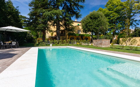 La Casa di Nanì 8: Piscina, Recurso, Eco Hotel, Mueble Para Exteriores, Sombra, Thermae, Inmuebles, Hacienda, Paisajismo, Jardín