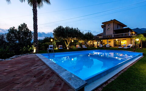 Villa Alba 12: Piscina, Recurso, Inmuebles, Eco Hotel, Noche, Thermae, Hacienda, Villa, La Iluminación Del Paisaje, Hotel