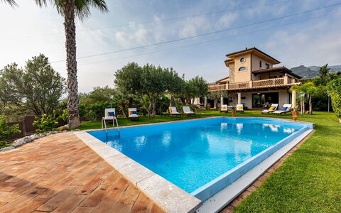 Villa Alba 12: Piscina, Recurso, Eco Hotel, Ocio, Inmuebles, Thermae, Mueble Para Exteriores, Hacienda, Villa, Patio Interior