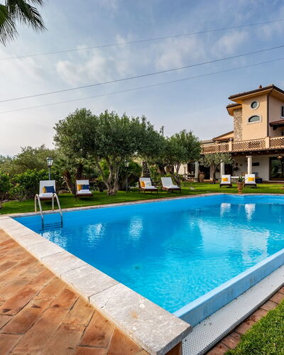 Villa Alba 12: Piscina, Recurso, Eco Hotel, Ocio, Inmuebles, Thermae, Mueble Para Exteriores, Hacienda, Villa, Patio Interior