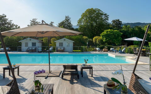 Villa Barchessa Panigai 8: Piscina, Paraguas, Mueble Para Exteriores, Recurso, Ocio, Recreación, Sunlounger, Sombra, Silla, Eco Hotel