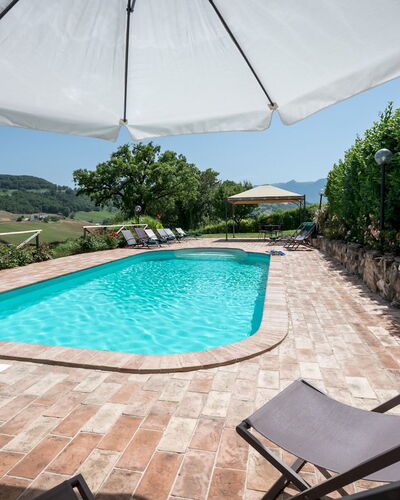 Villa Casanostra 12: Piscina, Mueble Para Exteriores, Mueble, Recurso, Eco Hotel, Silla, Losa, Paraguas, Sunlounger, Sombra