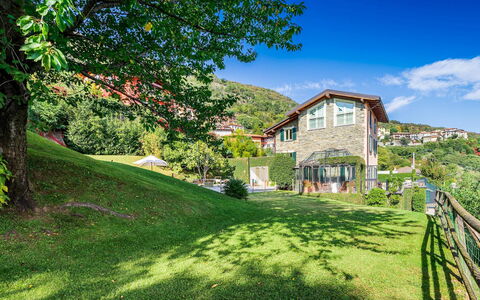 Villa la Dolce 8: Casa, Arbusto, Paisaje, Área Rural, Casa, Hill Station, Cabaña, Cobertura Del Suelo, Primavera