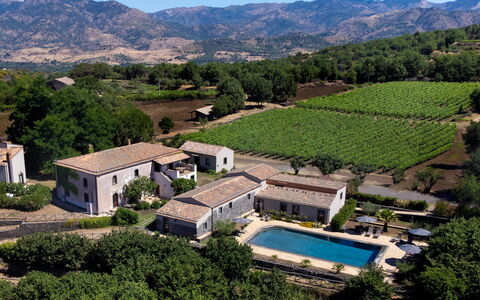 Villa Terre Normanne 10: Barrio Residencial, Casa, Casa, Paisaje, Inmuebles, Techo, Asentamientos Humanos, Área Rural, Cabaña, Pueblo