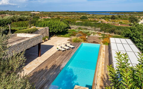Villa Majoli 9: Azul, Piscina, Recurso, Eco Hotel, Ocio, Mueble Para Exteriores, Sombra, Paisajismo, Villa, Ciudad De Vacaciones