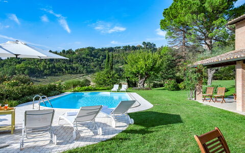 Villa Il Baiocco 8: Azul, Piscina, Recurso, El Terreno Del Lote, Eco Hotel, Jardín, Casa De Campo, Césped, Inmuebles, Cabaña