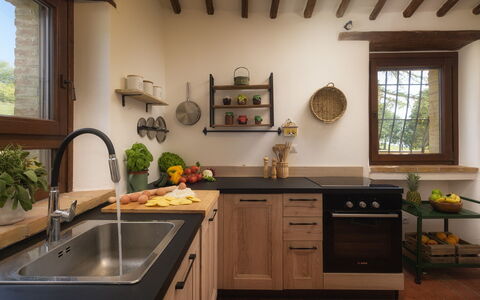 Casale Tavernelle 6: Mueble, Cocina, Madera, Diseño De Interiores, Piso, Mostrador, Aparato De Cocina, Gabinetes, Casa, Habitación