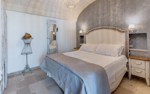 Pigreco 6+2: Mueble, Habitación, Cama, Diseño De Interiores, Lecho, Sábana, Suelo, Linos, Encendiendo, Piso