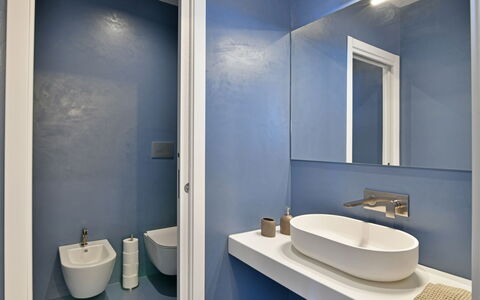 Villa Armonia 8: Baño, Arreglo De Tubería, Pared, Piso, Diseño De Interiores, Suelo, Lavabo Del Baño, Lavabo, Baño, Grifo
